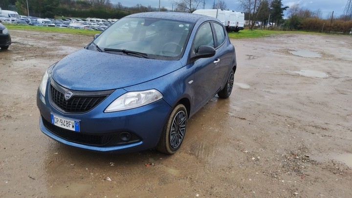 Lancia Ypsilon