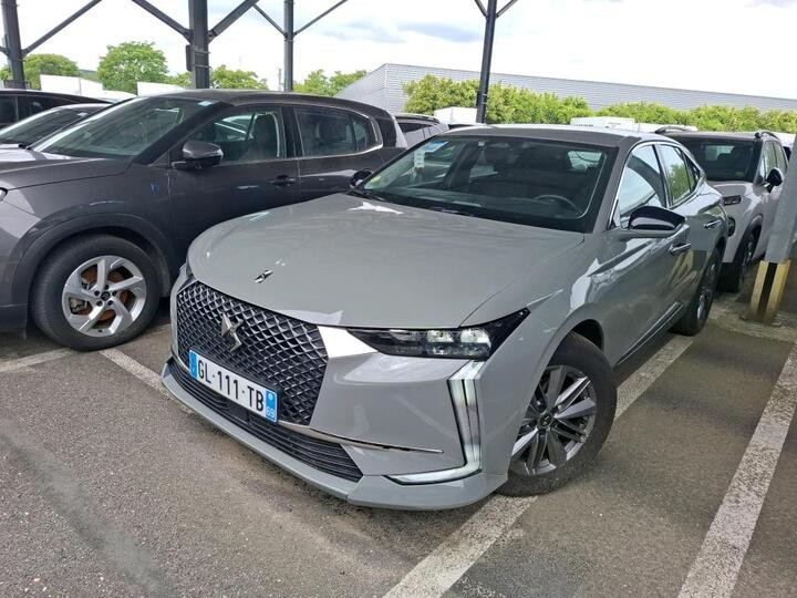 DS 4