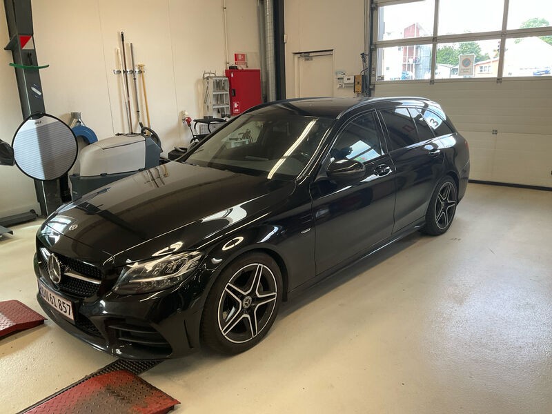 Car photo