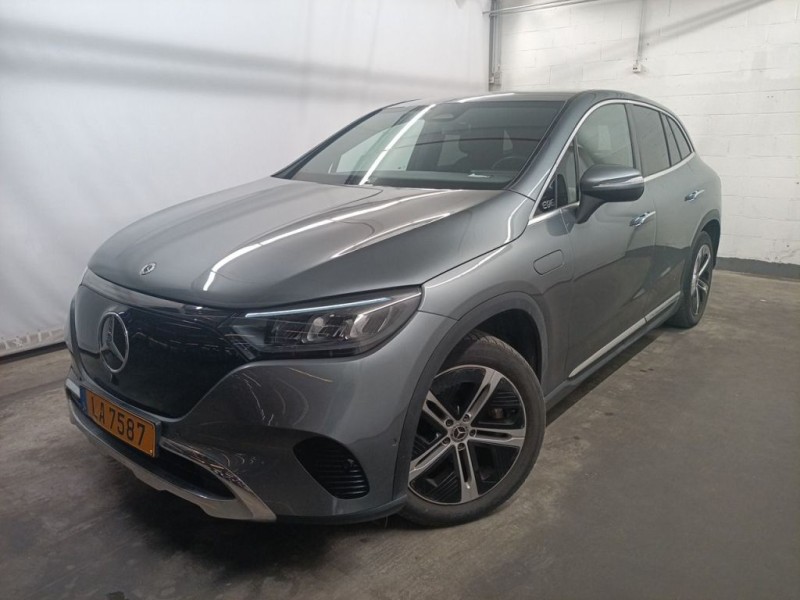 Mercedes-Benz EQE SUV